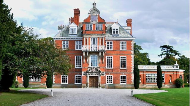 Bodrhyddan Hall