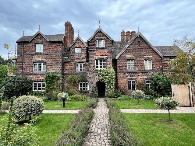 Moseley Old Hall